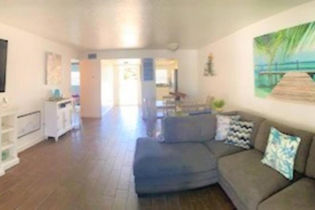 Beautiful Bright & Sparkling 2Bed 1Bath Beach Retreat - Unit 212 Cocoa Beach Exteriér fotografie
