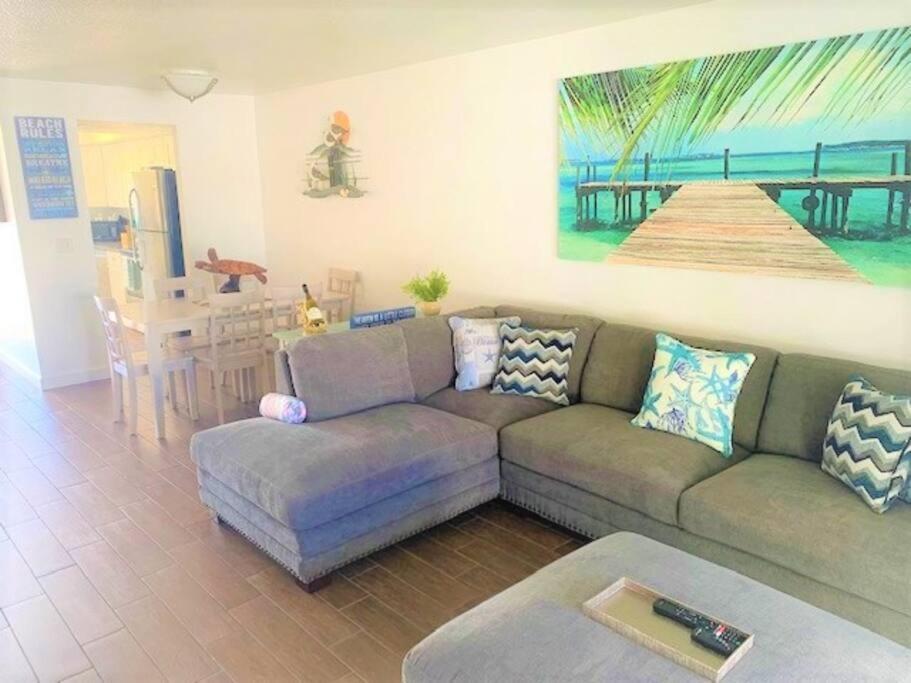 Beautiful Bright & Sparkling 2Bed 1Bath Beach Retreat - Unit 212 Cocoa Beach Exteriér fotografie