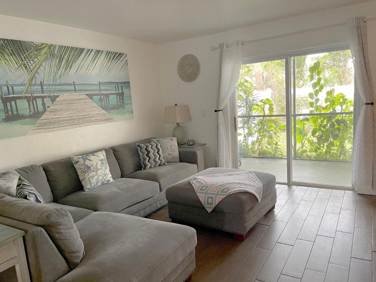 Beautiful Bright & Sparkling 2Bed 1Bath Beach Retreat - Unit 212 Cocoa Beach Exteriér fotografie