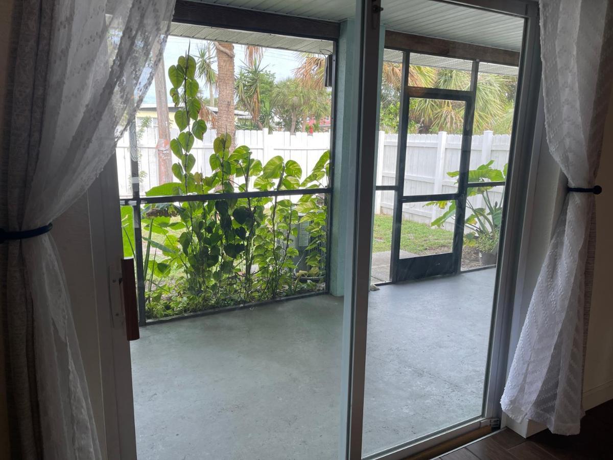 Beautiful Bright & Sparkling 2Bed 1Bath Beach Retreat - Unit 212 Cocoa Beach Exteriér fotografie